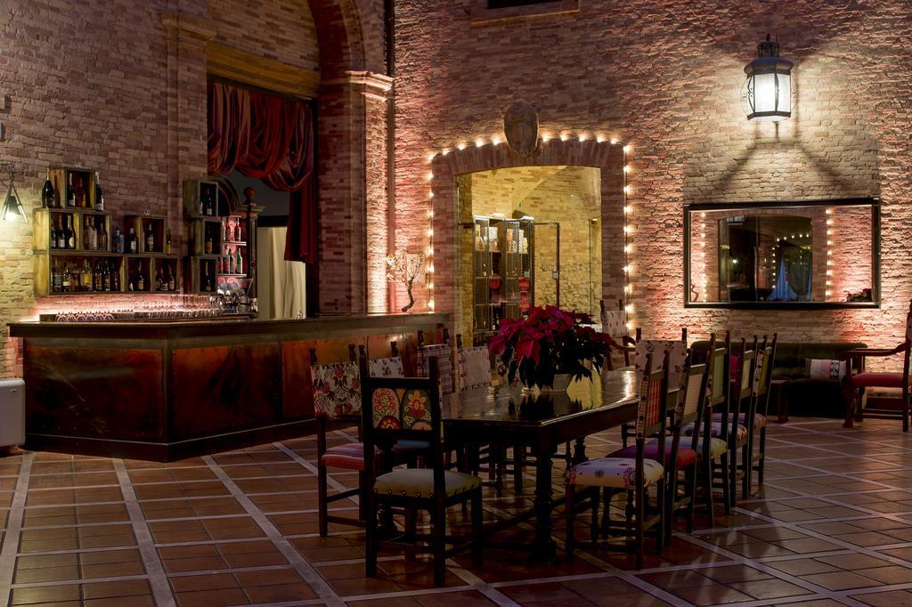 Готель Castello Chiola Dimora Storica Лорето-Апрутіно Екстер'єр фото